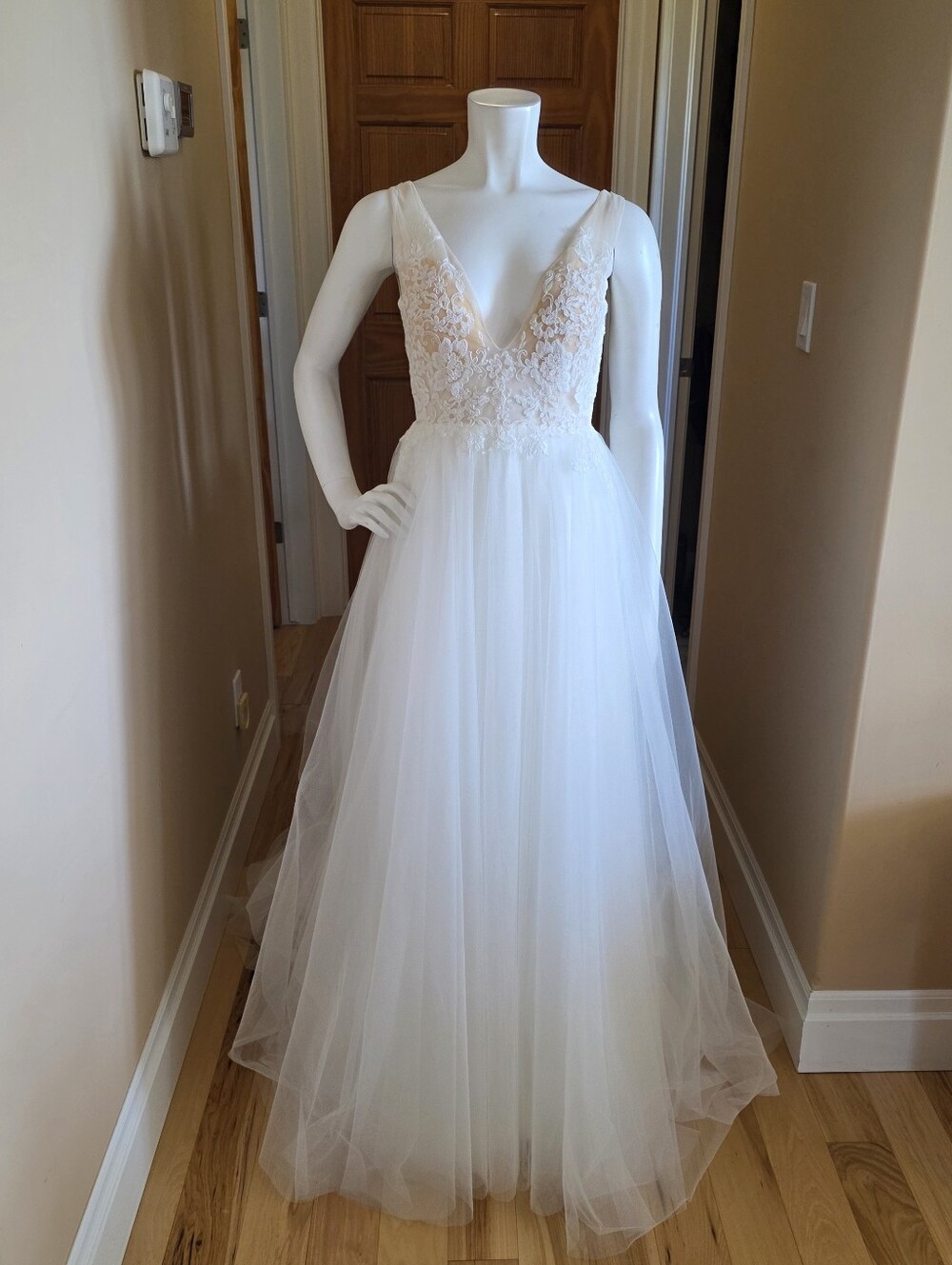Boho Ivory Lace Tulle Illusion A-Line Wedding Dress with Train